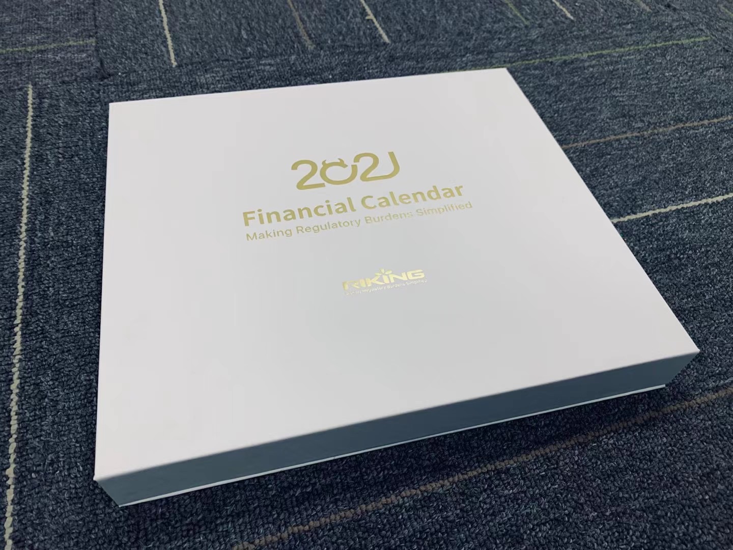 上海印刷公司揭秘：手提袋是如何生產(chǎn)的？